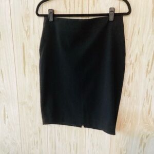 LOFT Curvy Pencil Skirt Size 6 Black Careerwear Night Out Dinner Date